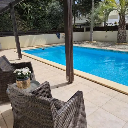 Villa Larnaca Bay *