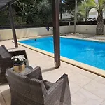 Vila Larnaca Bay *